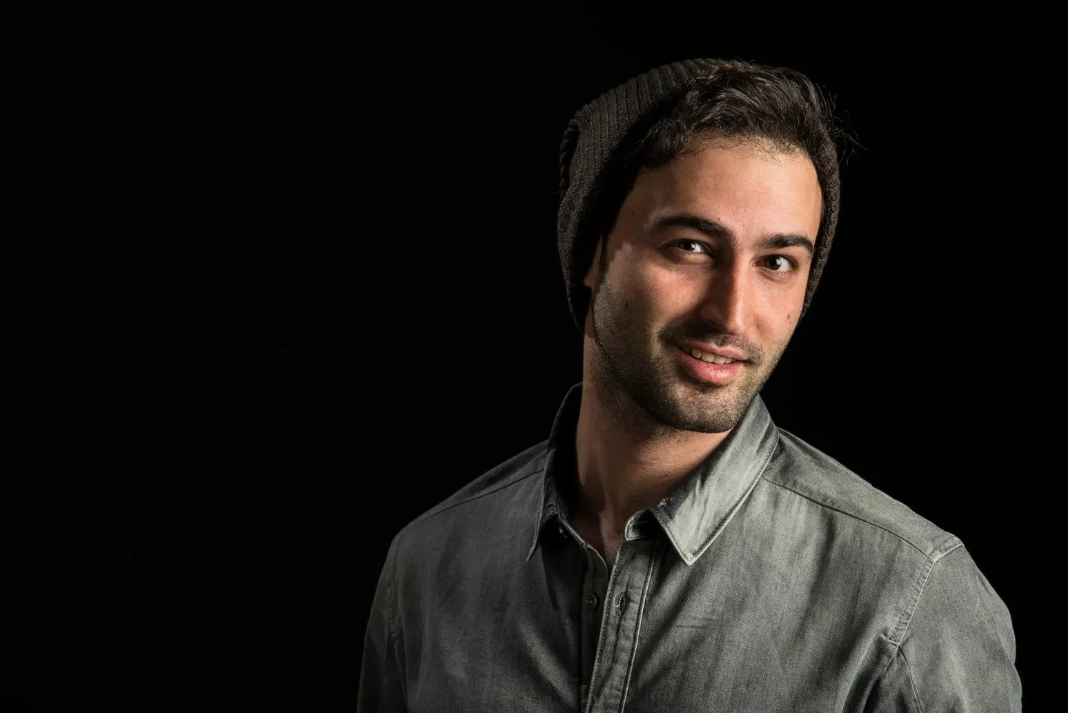Sina Bathaie to Perform Live at the Persian Fashion Show 2025